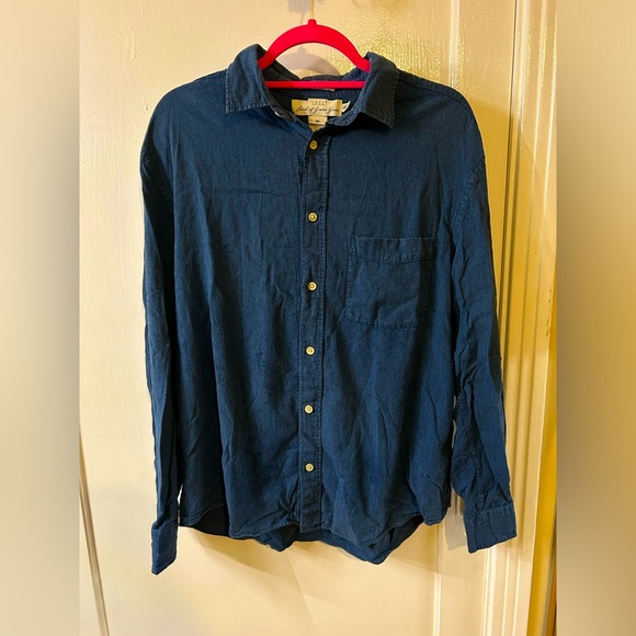 H&M Other - Navy Blue lightweight button down shirt - preppy - layerable